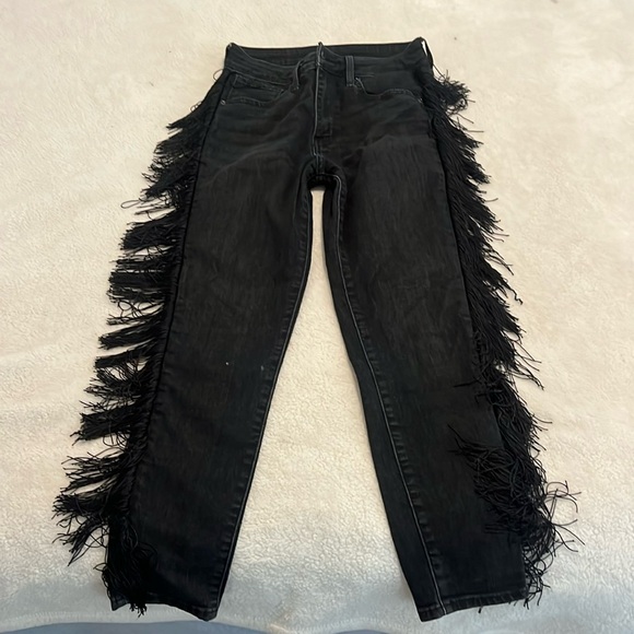 LEVIS fringe jeans! - Picture 2 of 3